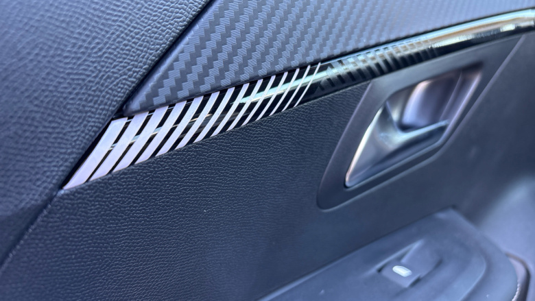 Peugeot 208 1.2 Hybrid 110 Allure 5dr e-DSC6 Petrol Hatchback